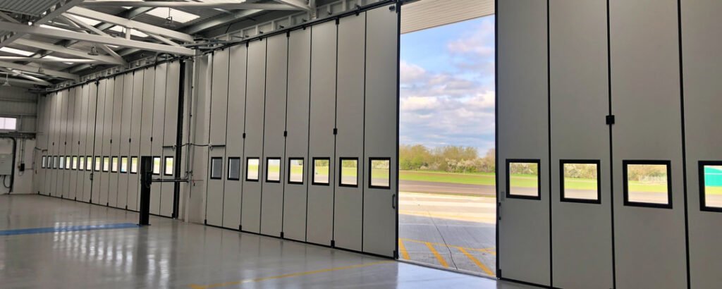 FOUR FOLD DOORS
